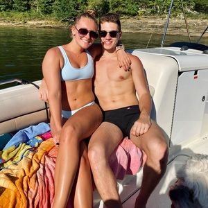 Meet your Posher, Ashlyn